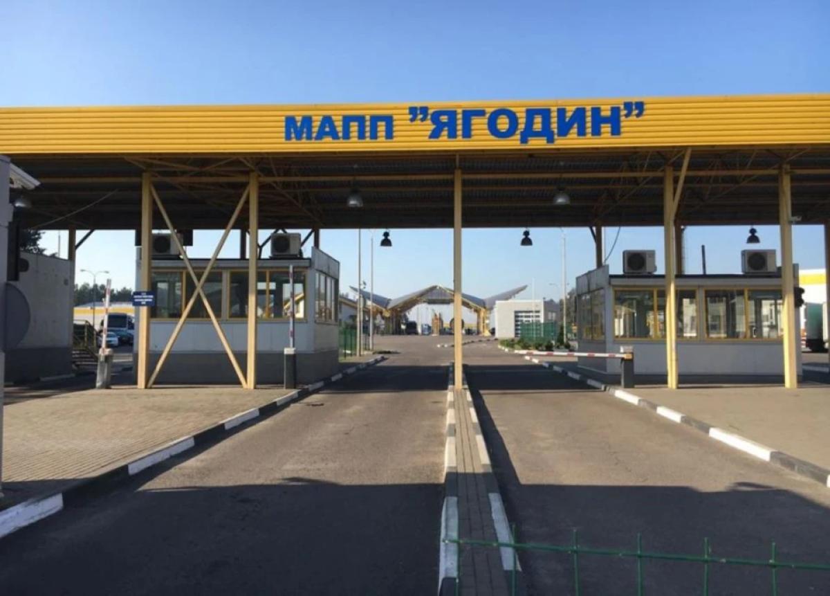Ягодин – Дорогуськ: через ремонт у Польщі можливі затримки вантажівок на виїзді з України